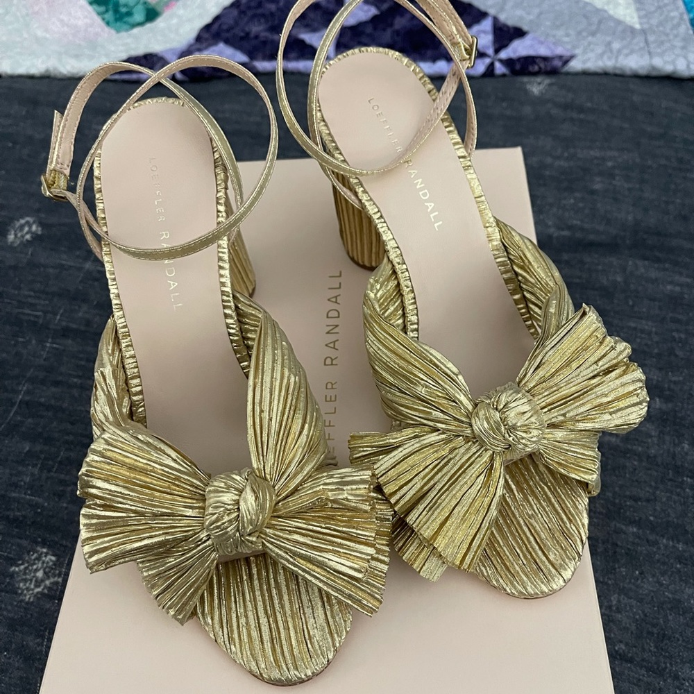 Loeffler Randall Camellia Bow Heel (NWT)